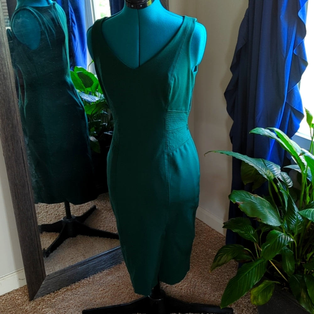 Size 4 White House Black Market Dress